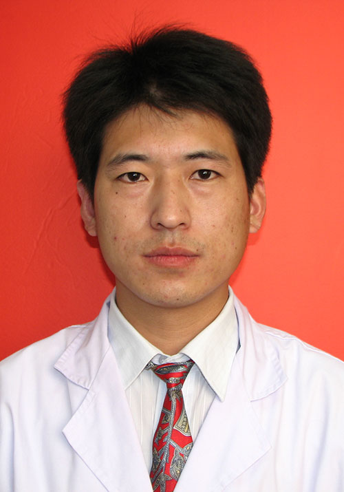 李建伟